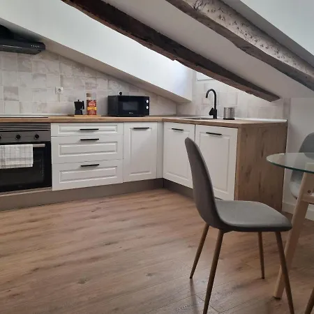 Apartment Buhardilla Casco Historico